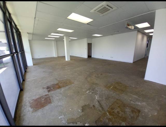 199M² OFFICE TO LET IN BRYANSTON